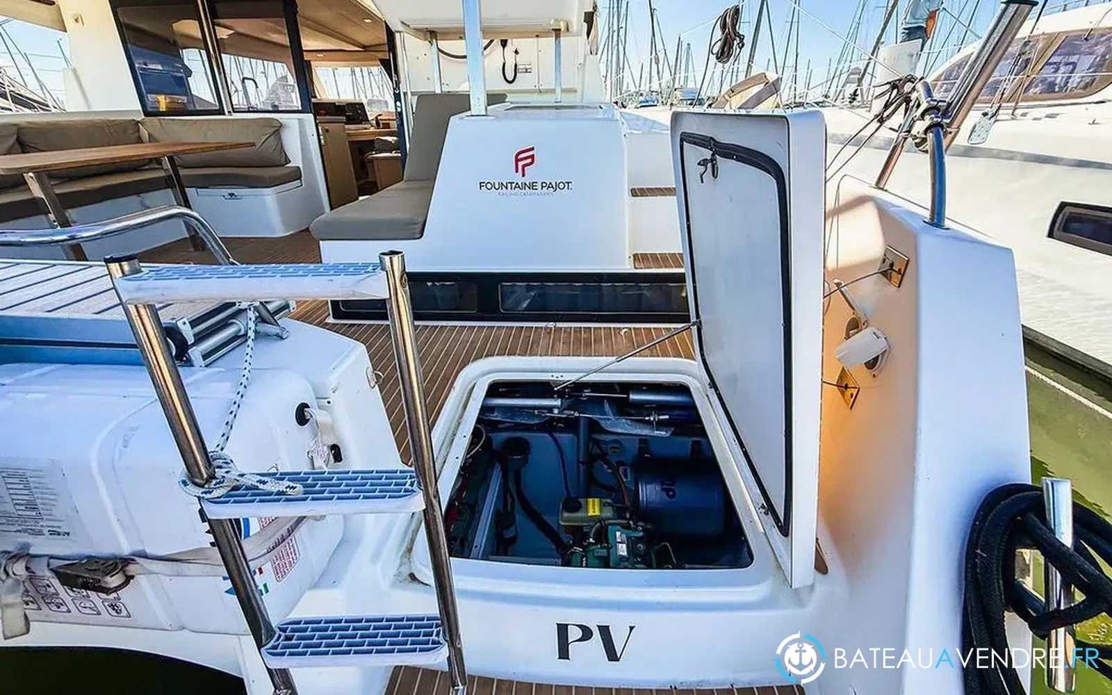 slider 8 Fountaine Pajot Lucia 40