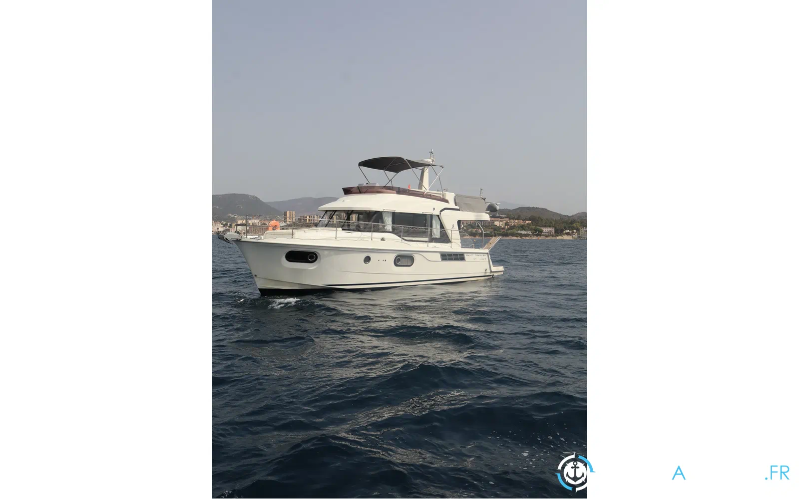 slider 1 Beneteau Swift Trawler 41 Fly