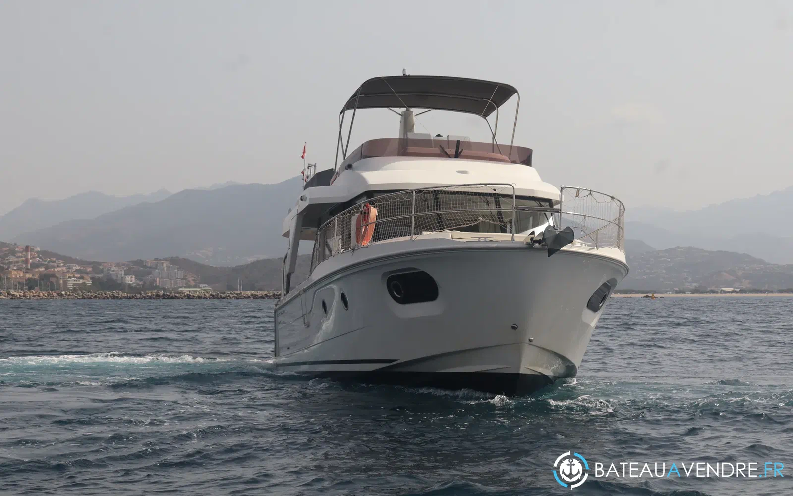 slider 7 Beneteau Swift Trawler 41 Fly