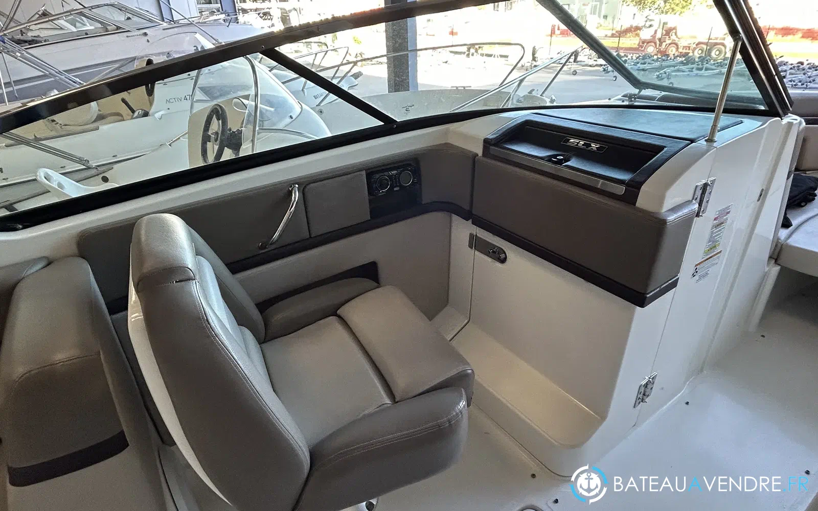 slider 12 Sea Ray 270 SLX