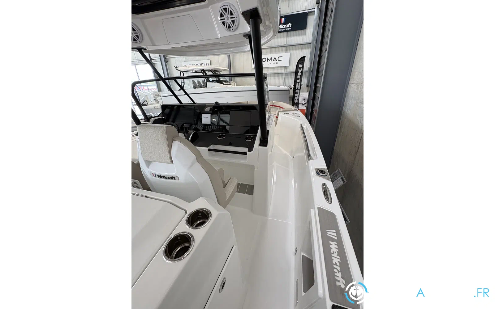 slider 8 Wellcraft 28 T-Top