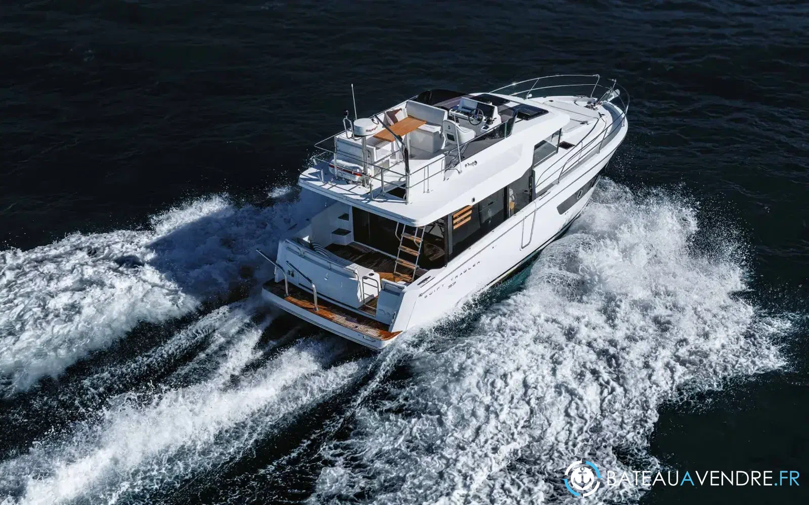 slider 2 Beneteau Swift Trawler 37 Fly