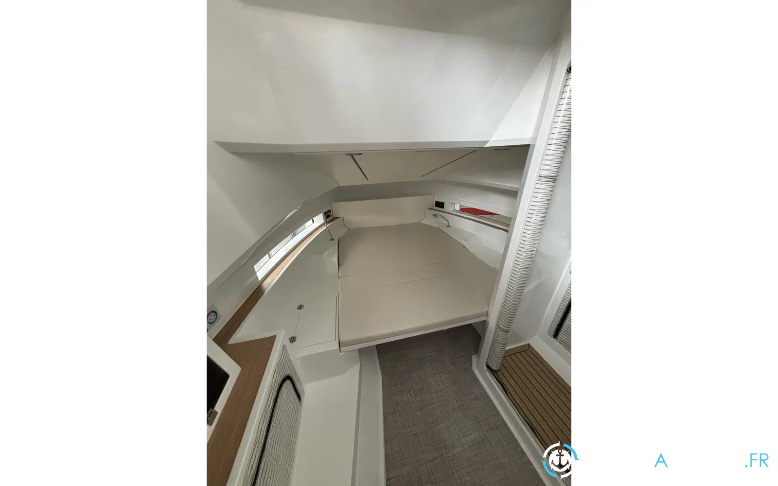 slider 14 De Antonio Yachts D32