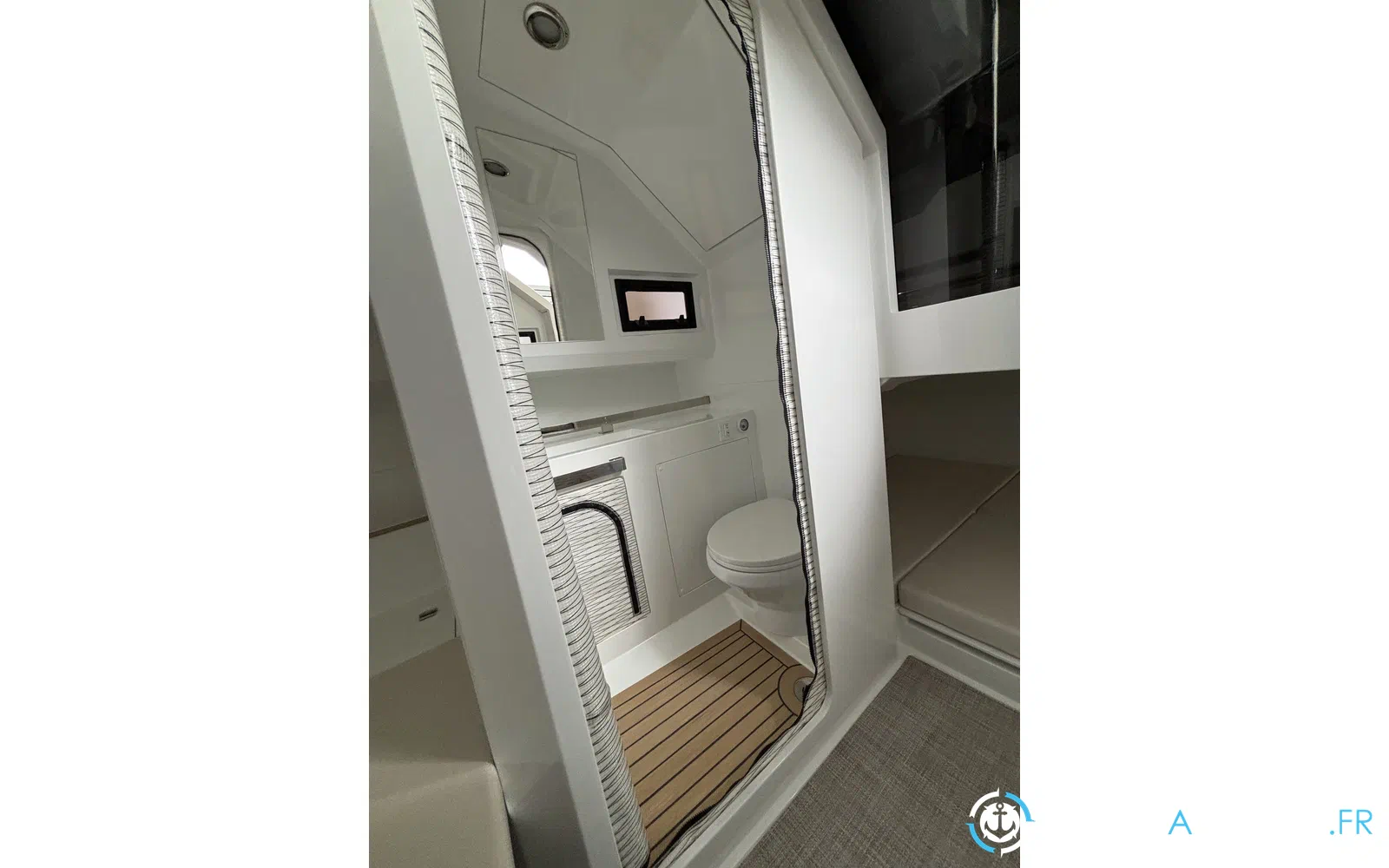 slider 15 De Antonio Yachts D32