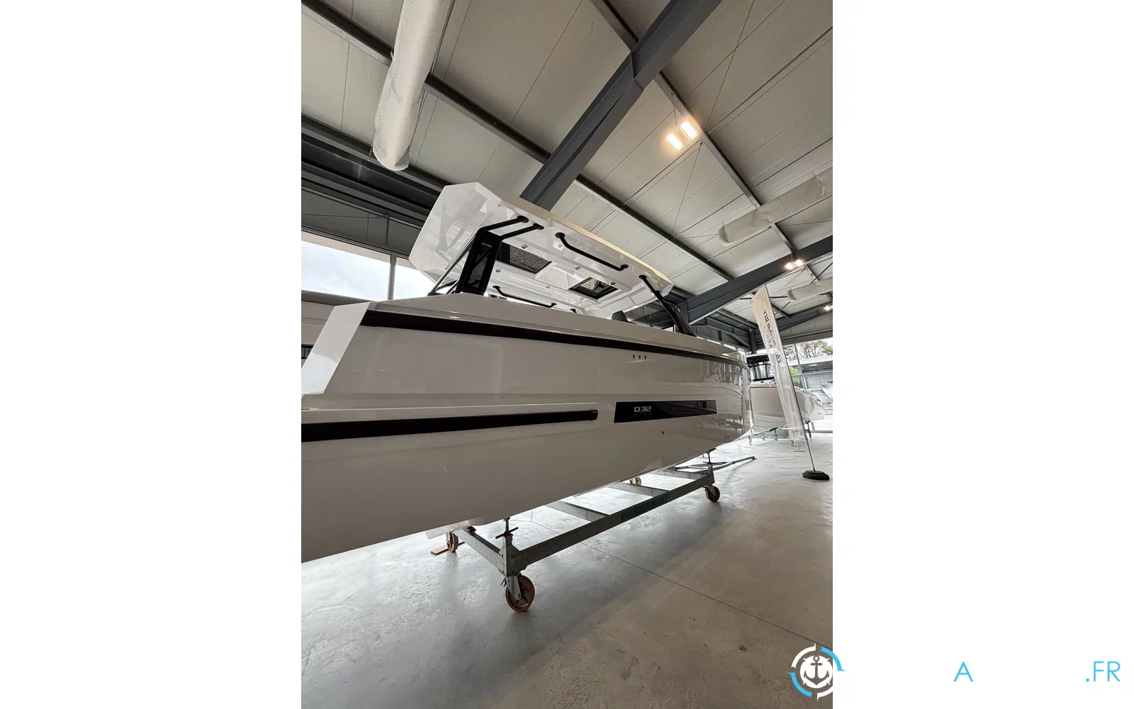 slider 23 De Antonio Yachts D32
