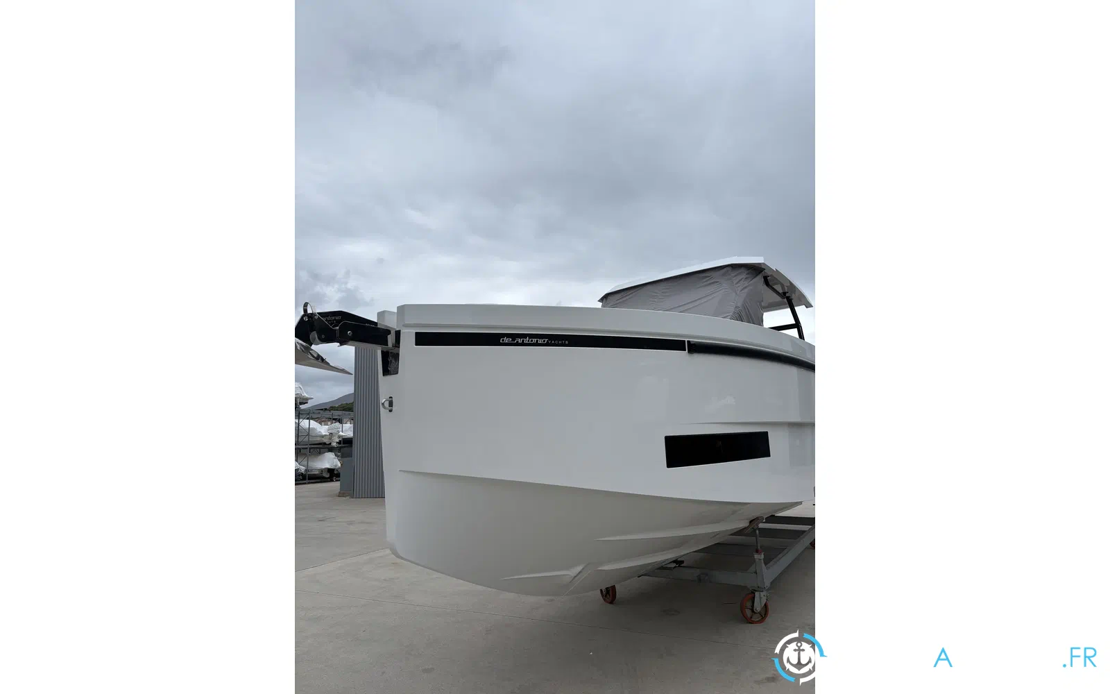 slider 6 De Antonio Yachts D32