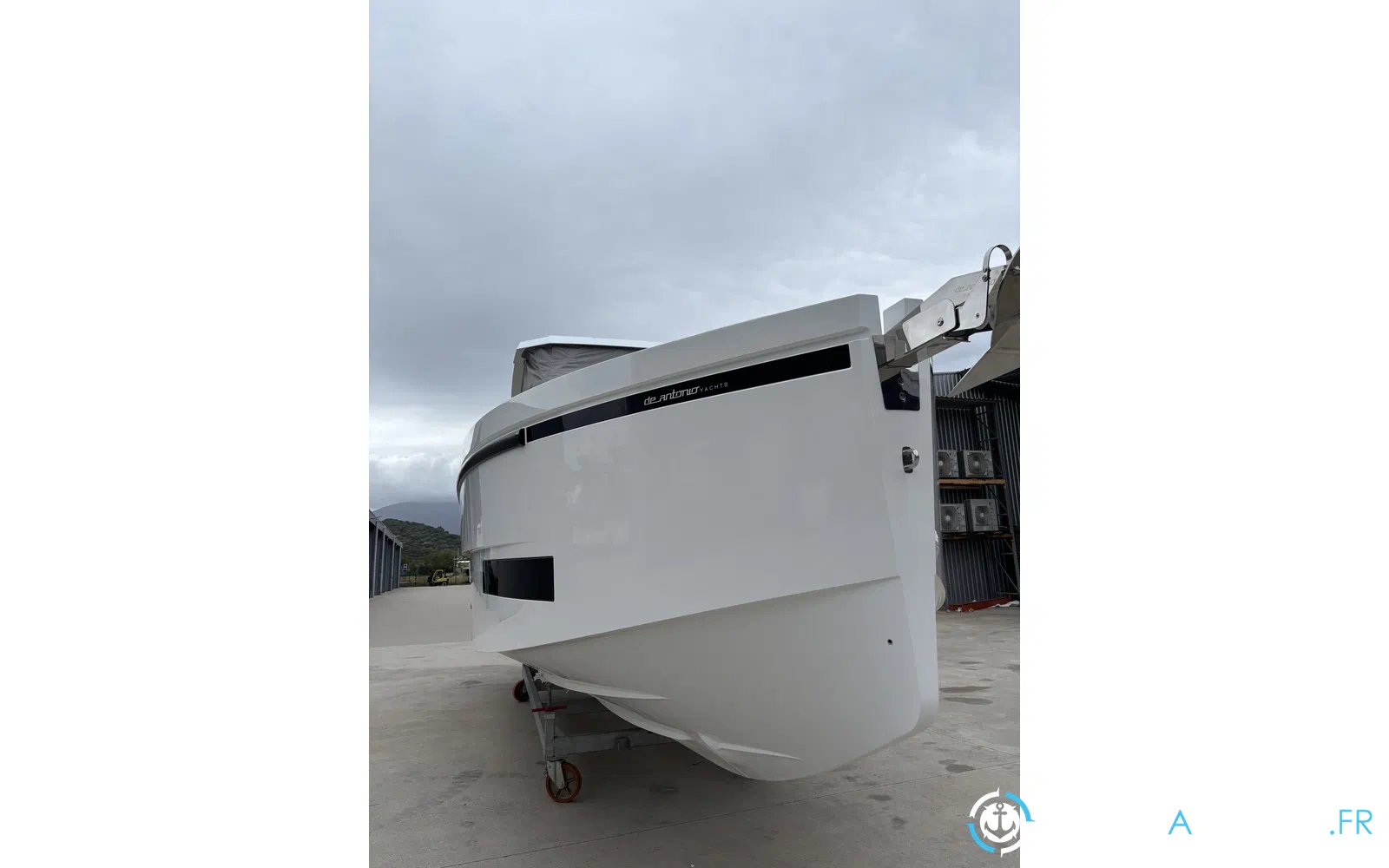 slider 7 De Antonio Yachts D32