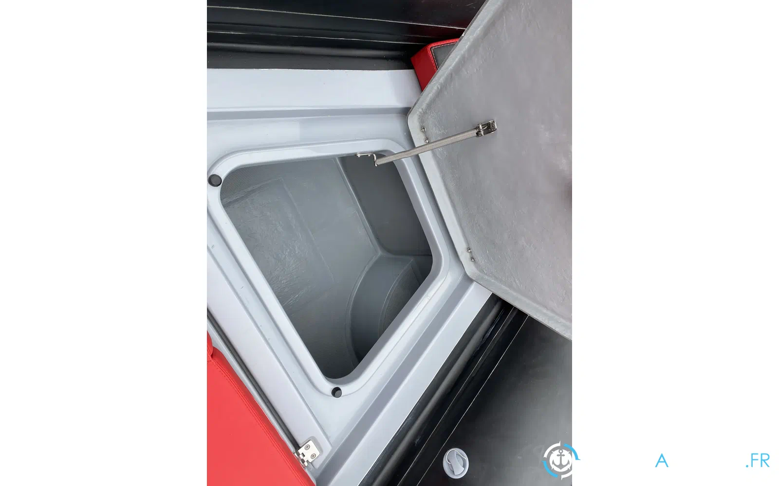 slider 21 Marshall M8 Touring