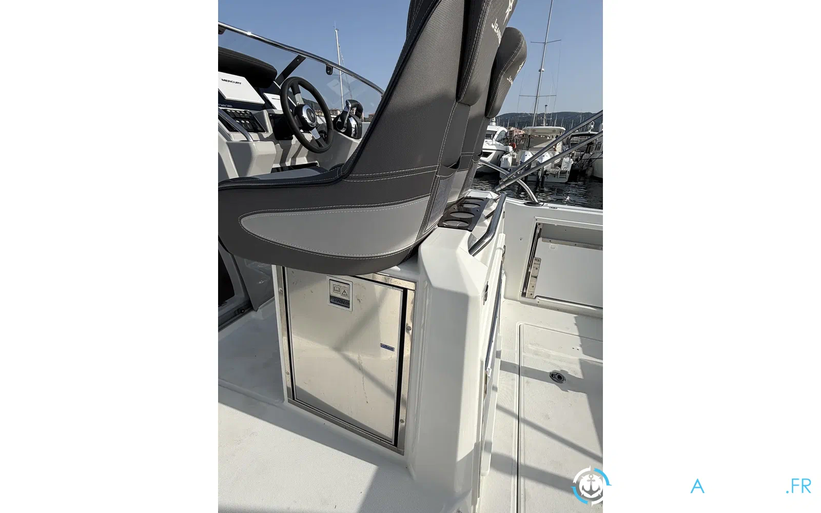 slider 14 Jeanneau Cap Camarat 9.0 WA