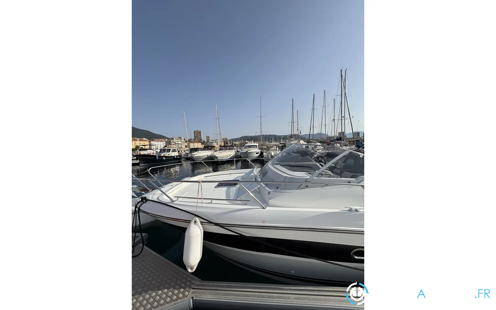 slider 4 Jeanneau Cap Camarat 9.0 WA