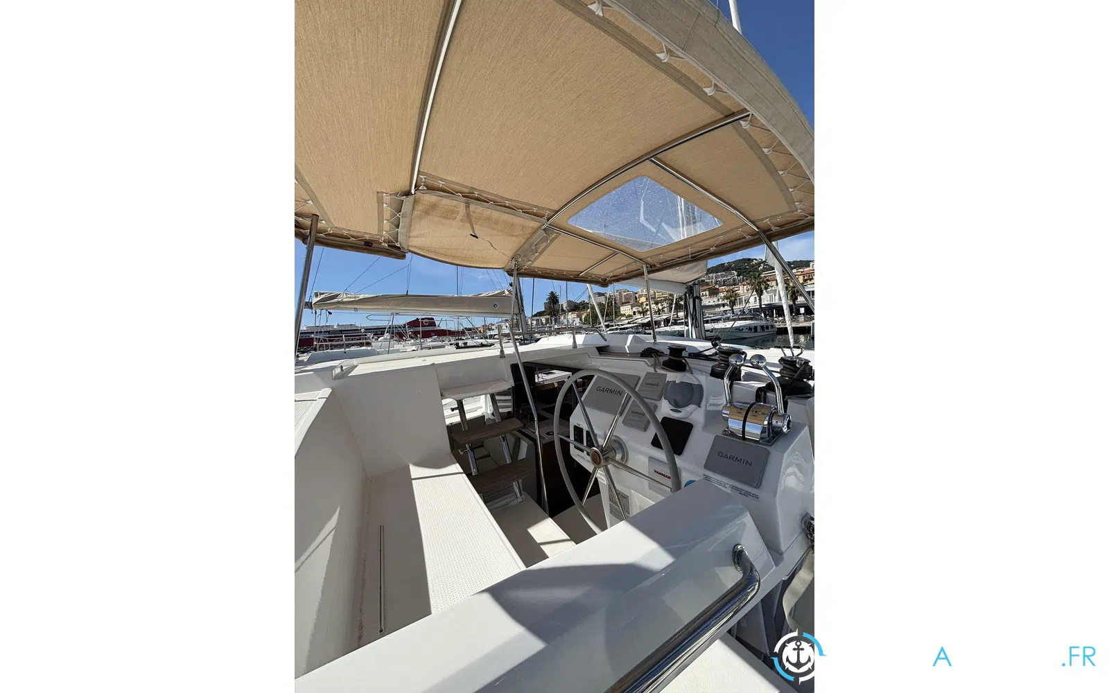 slider 13 Fountaine Pajot Astrea 42