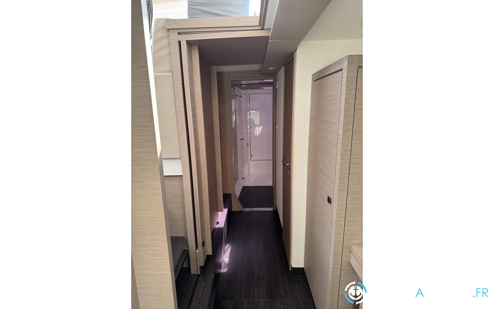 slider 14 Fountaine Pajot Lucia 40