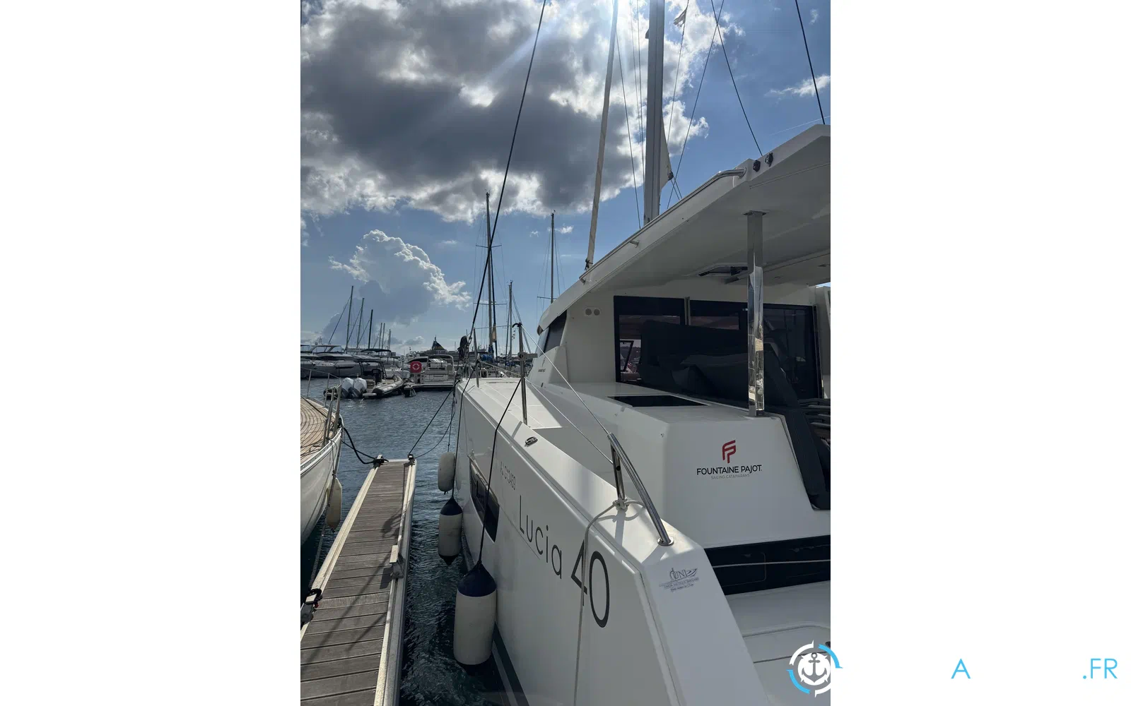 slider 2 Fountaine Pajot Lucia 40