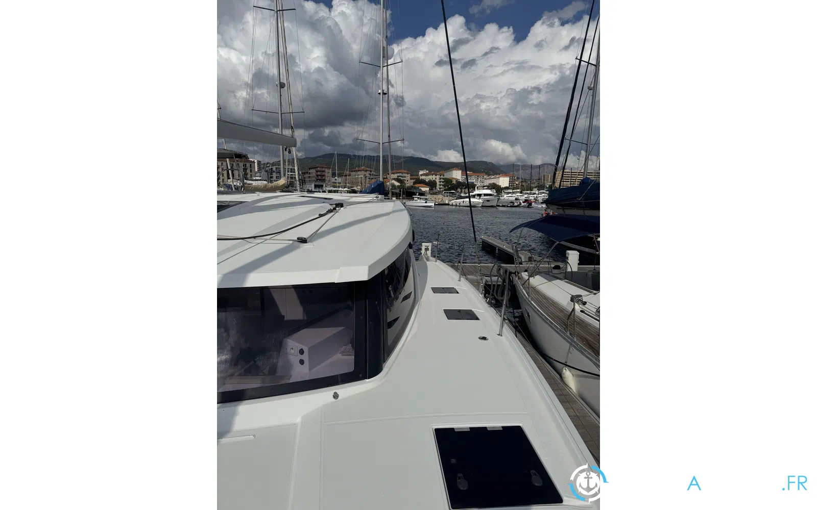 slider 8 Fountaine Pajot Lucia 40