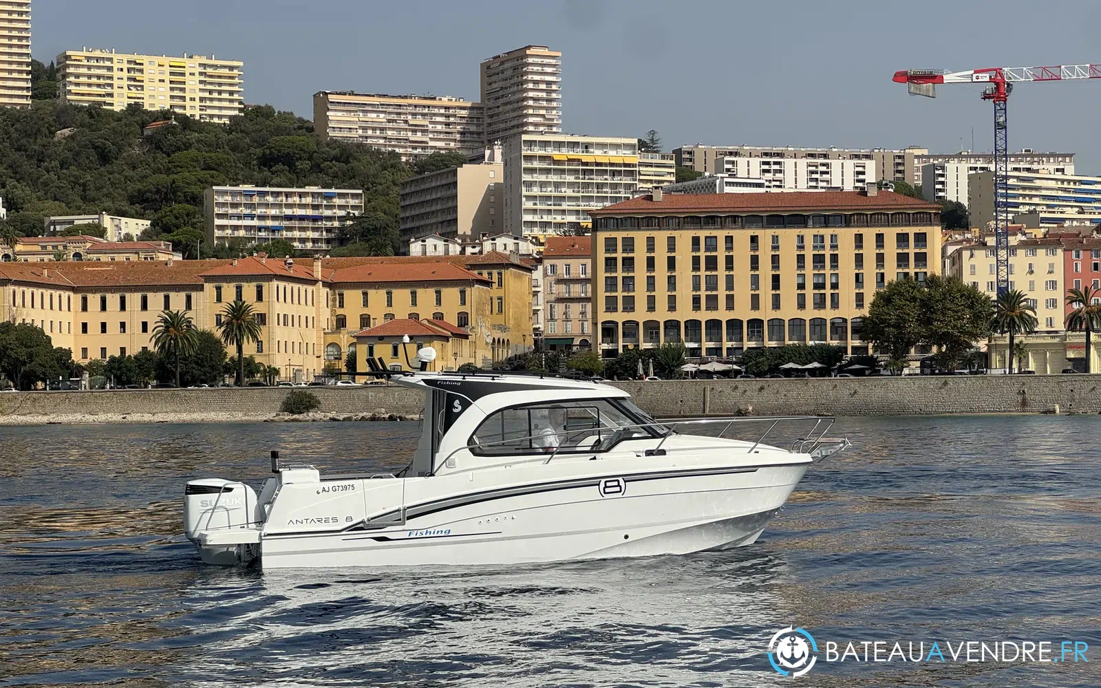 slider 9 Beneteau Antares 8 Fishing