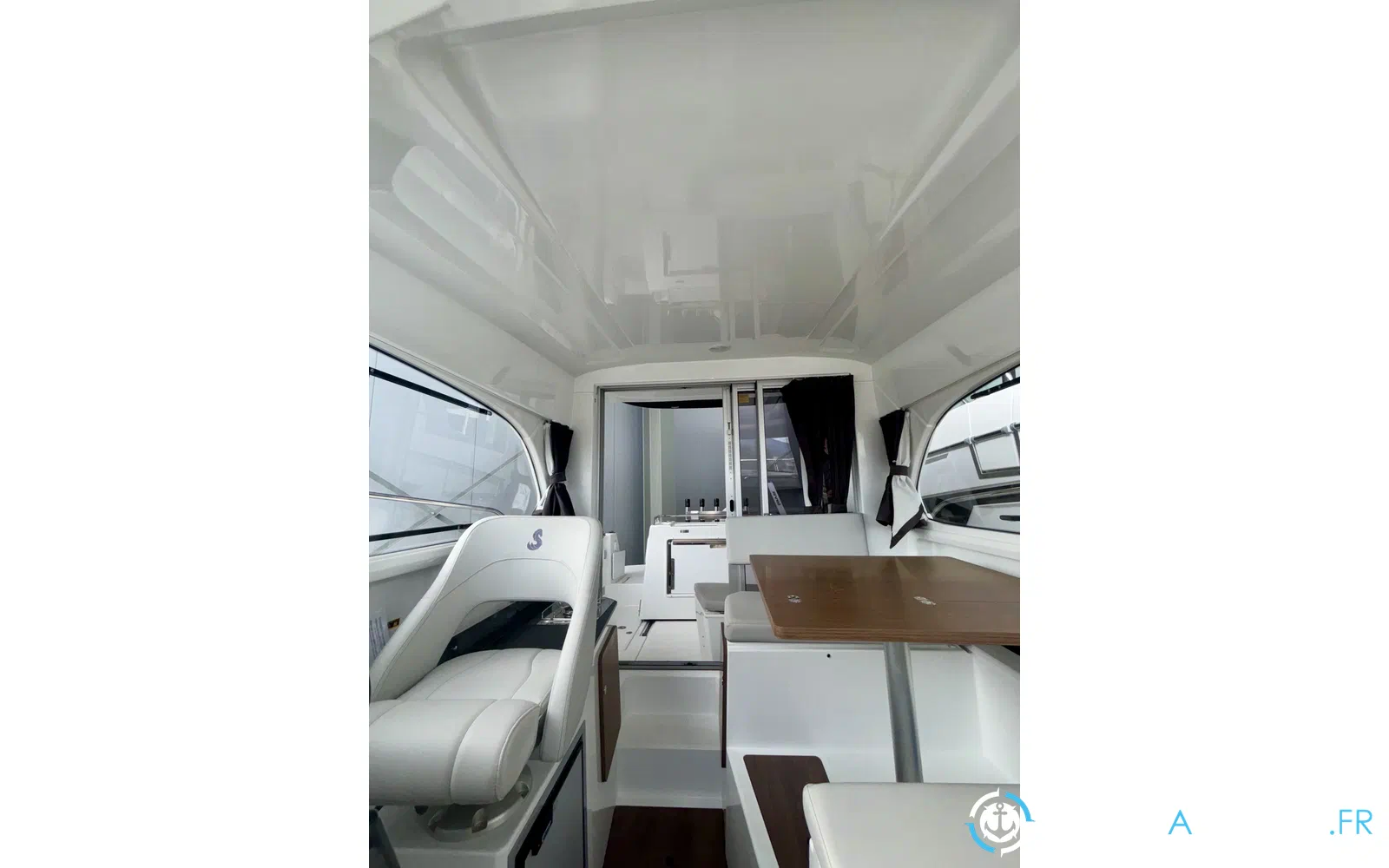 slider 29 Beneteau Antares 8 Fishing