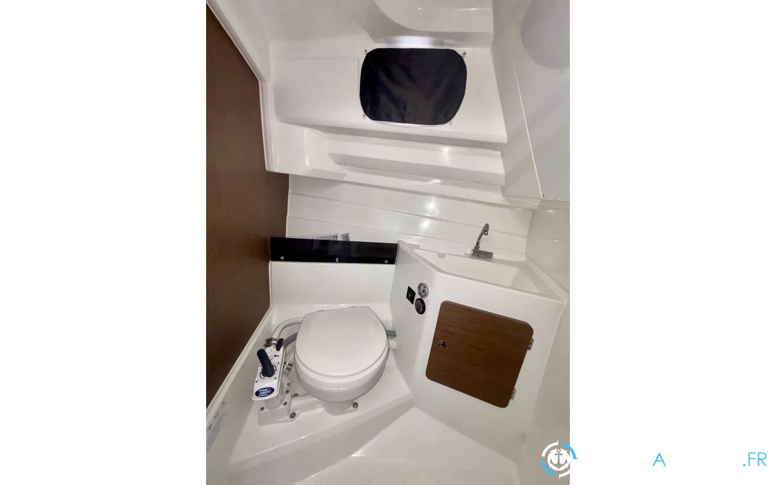 slider 31 Beneteau Antares 8 Fishing