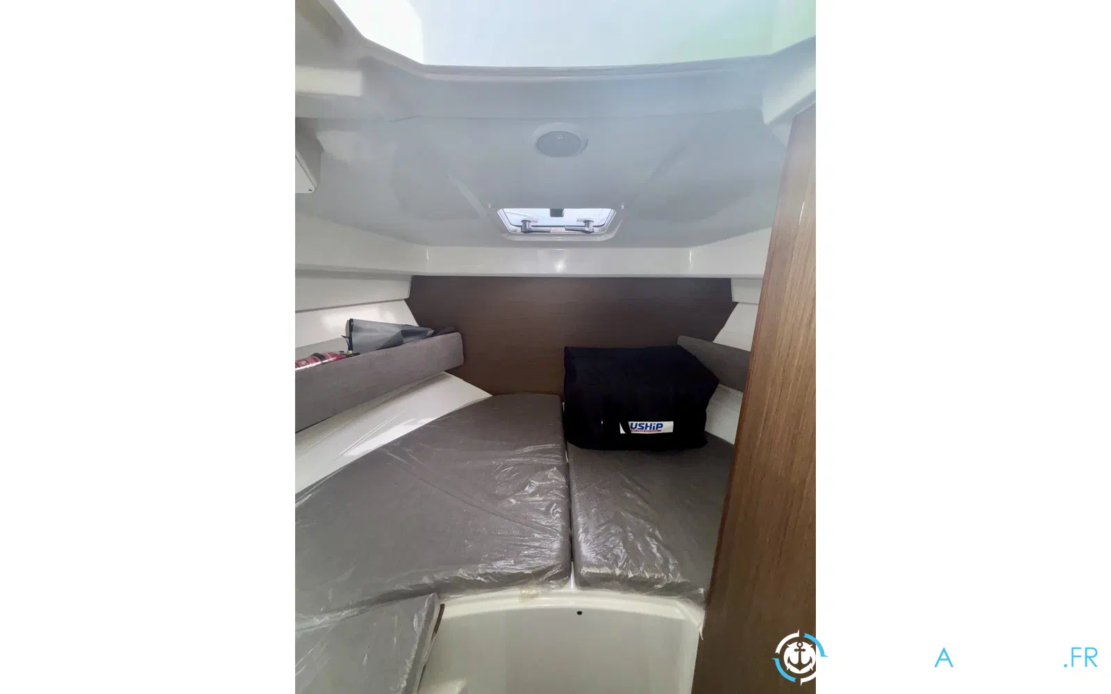 slider 33 Beneteau Antares 8 Fishing