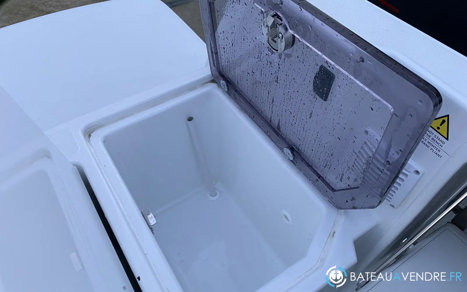 slider 40 Beneteau Antares 8 Fishing