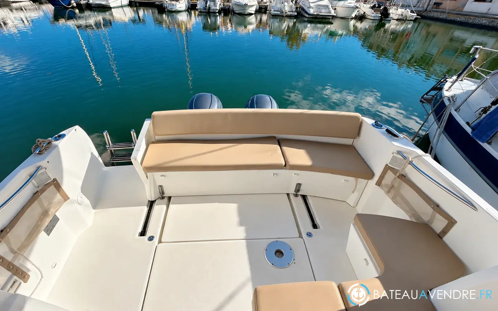 slider 4 Jeanneau Merry Fisher 855