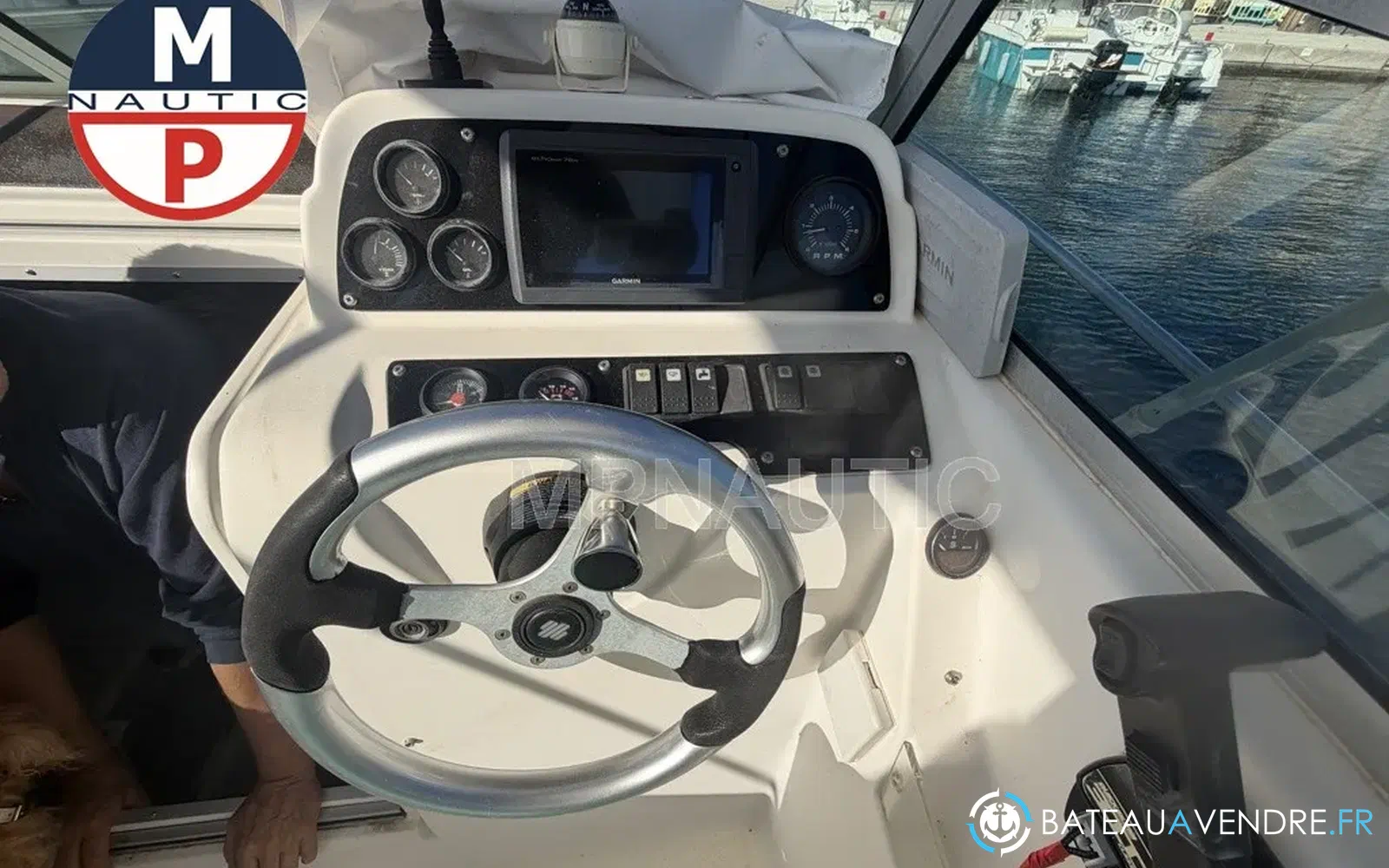 slider 7 Jeanneau Leader 705