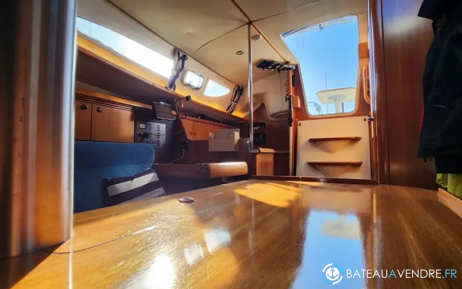 slider 12 Jeanneau Sun Odyssey 32