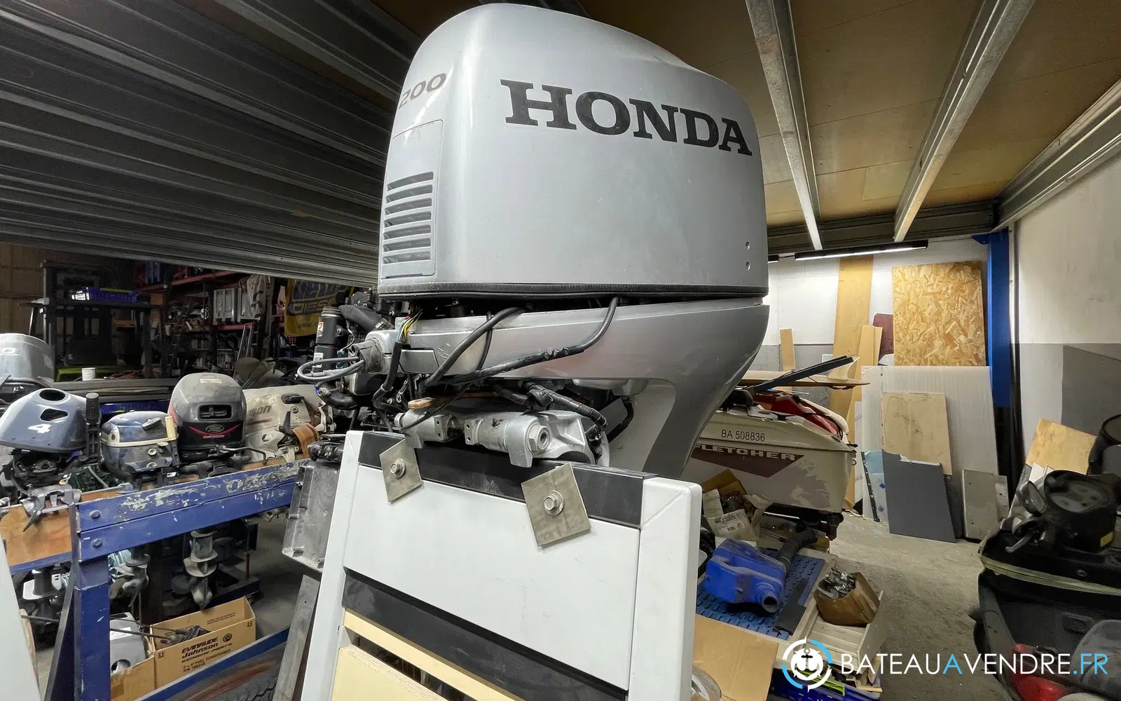 slider 0 Honda BF200
