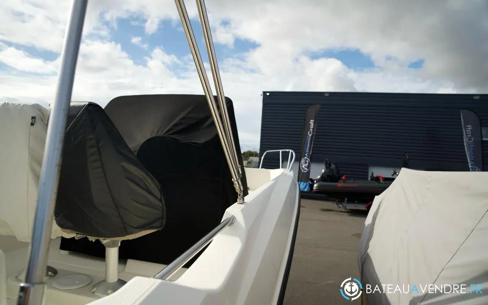 slider 6 Quicksilver Activ 675 Open