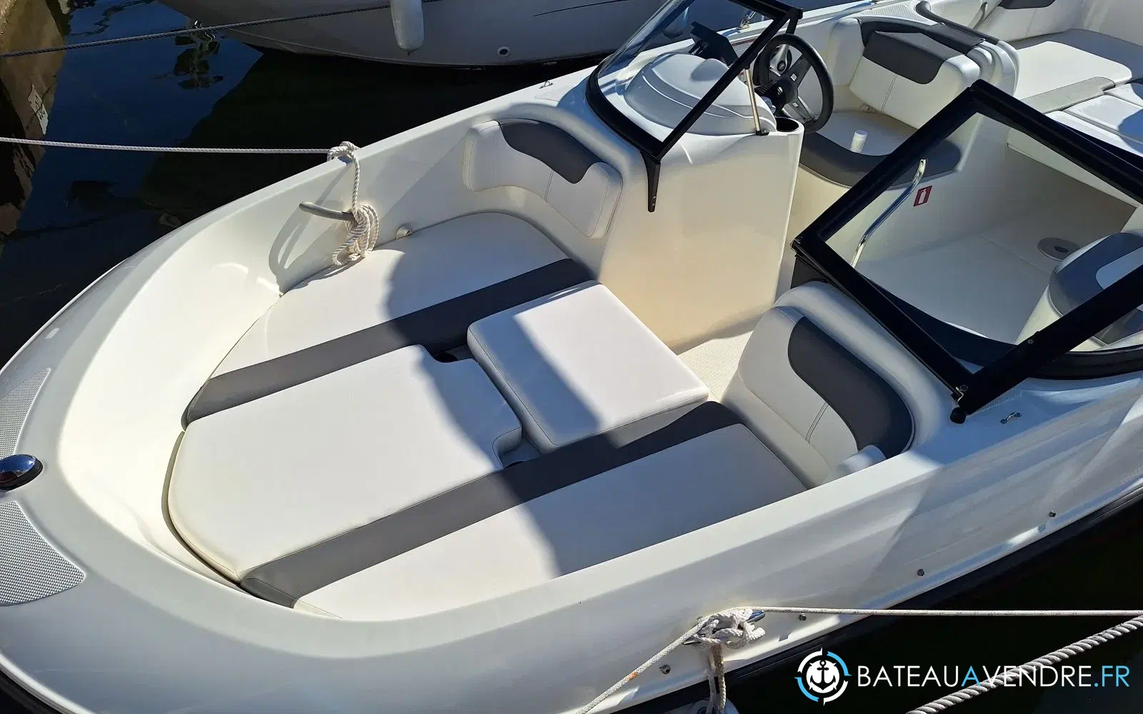 slider 1 Bayliner E6