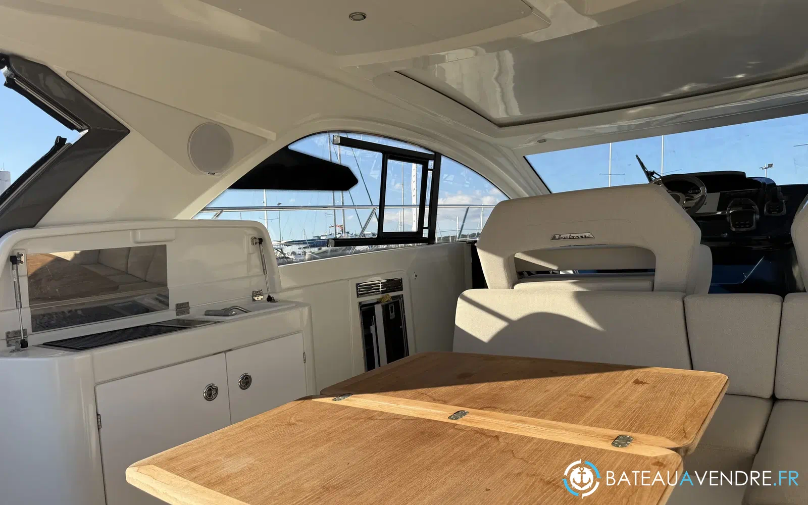 slider 3 Beneteau Gran Turismo 41
