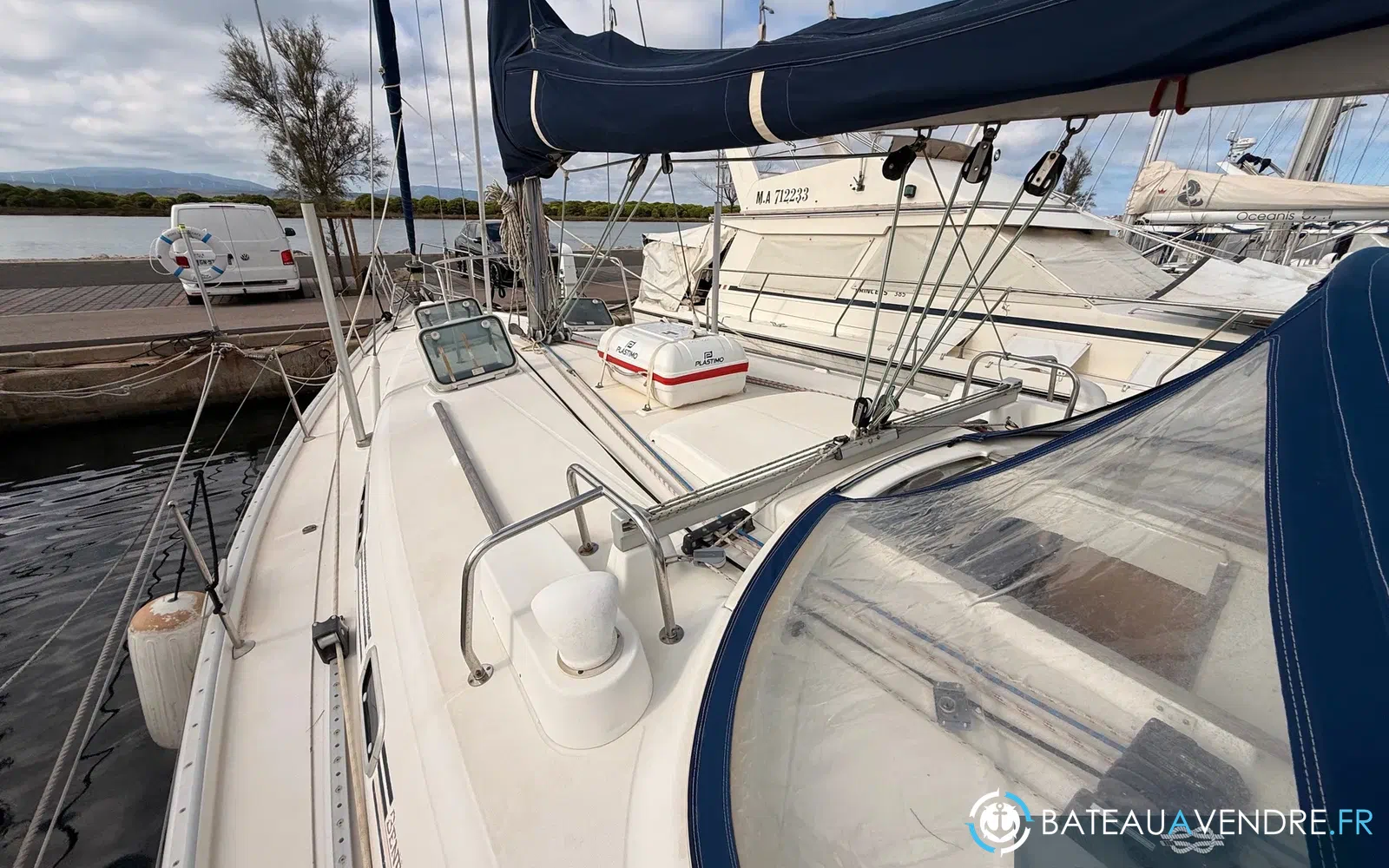 slider 33 Beneteau Oceanis 461
