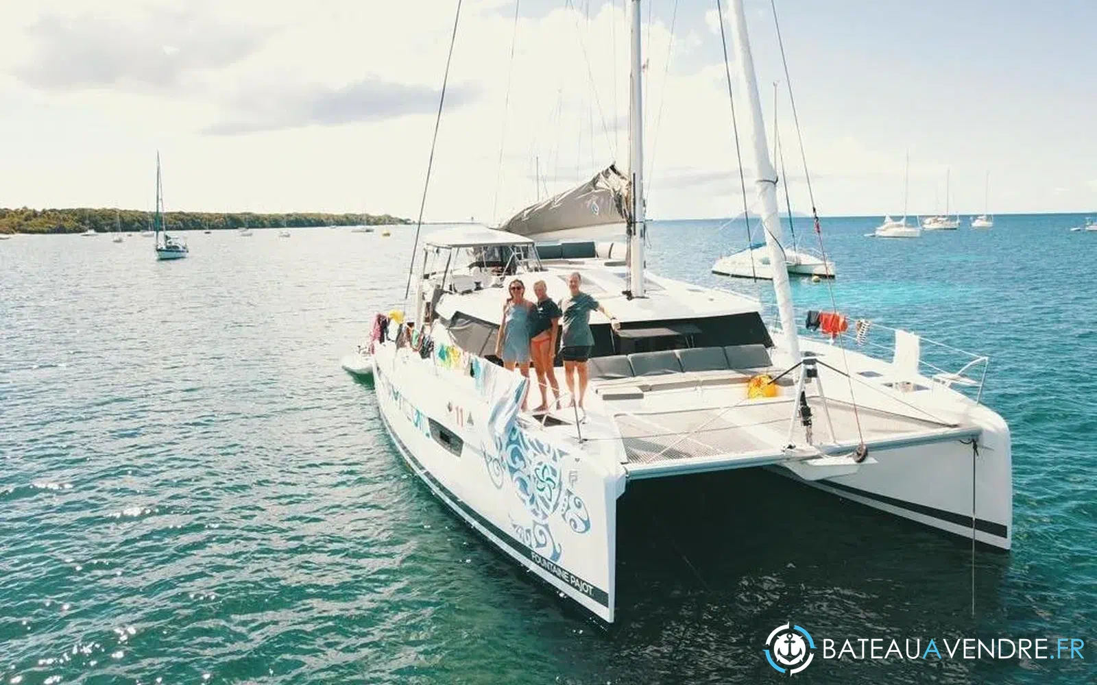 slider 1 Fountaine Pajot Elba 45