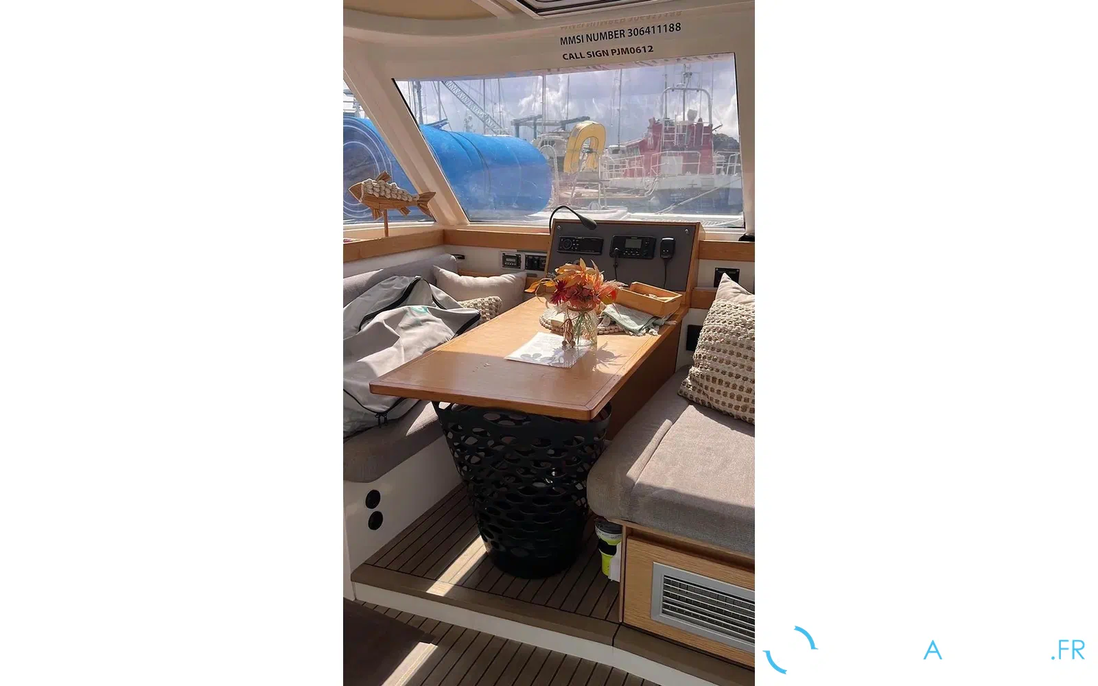 slider 9 Nautitech 40