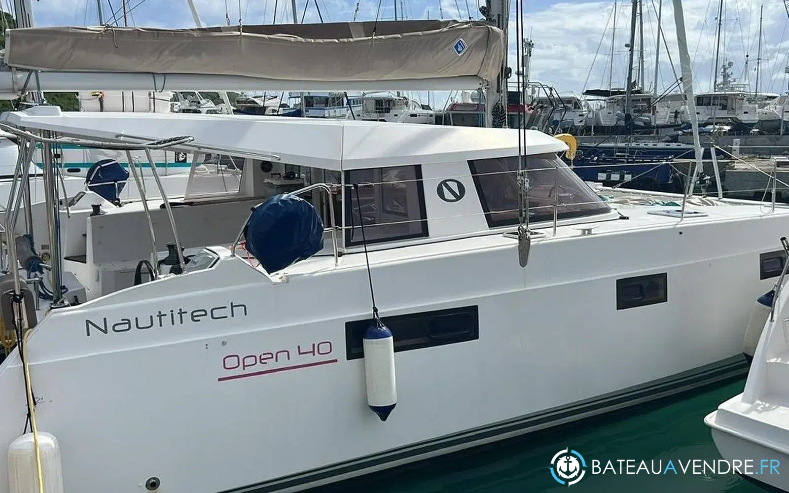 slider 1 Nautitech 40