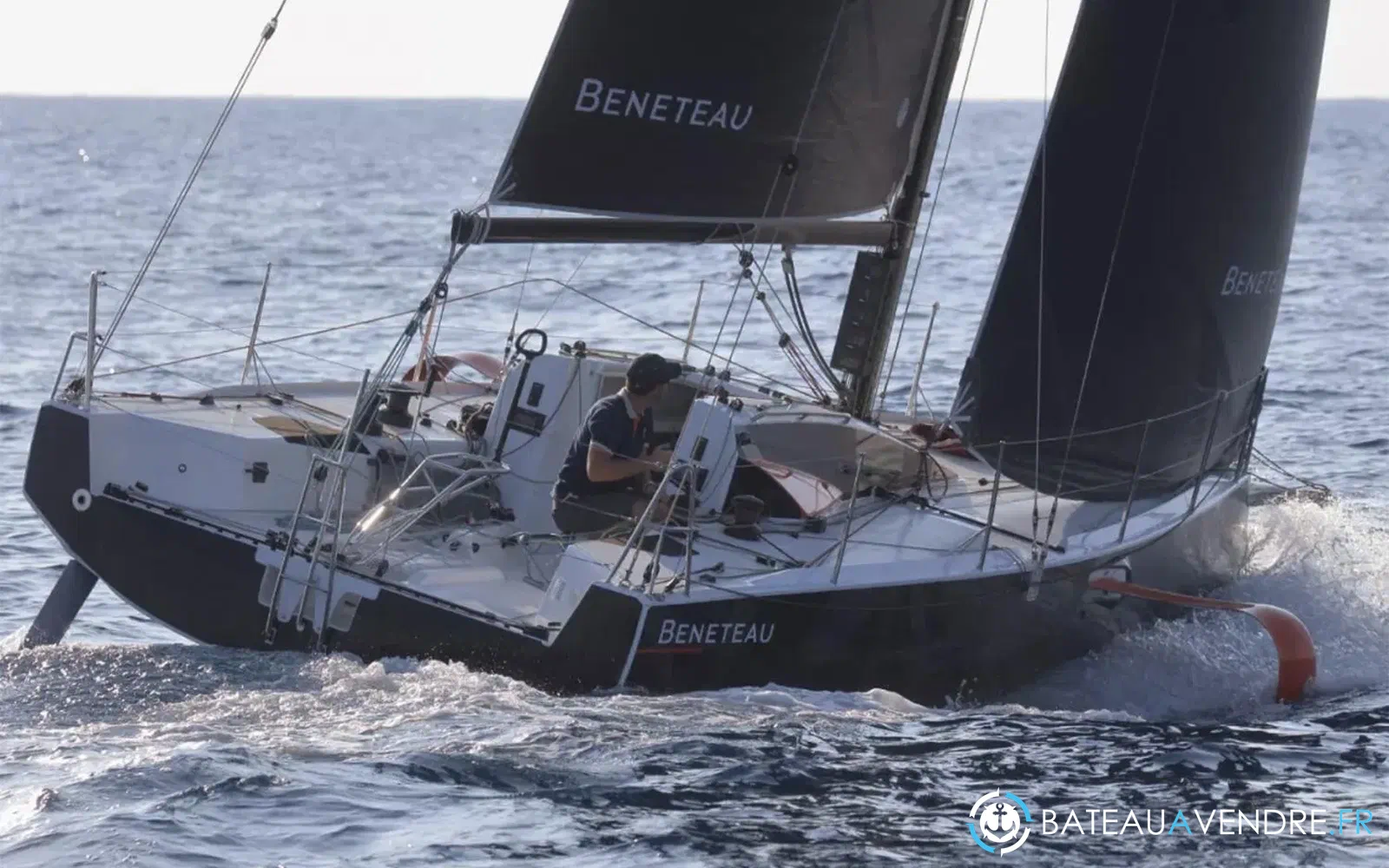 slider 2 Beneteau Figaro 3