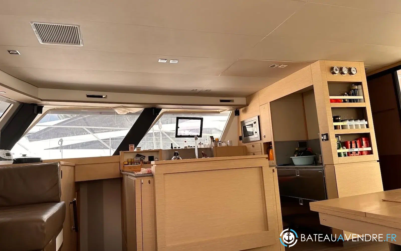 slider 127 Fountaine Pajot Ipanema 58