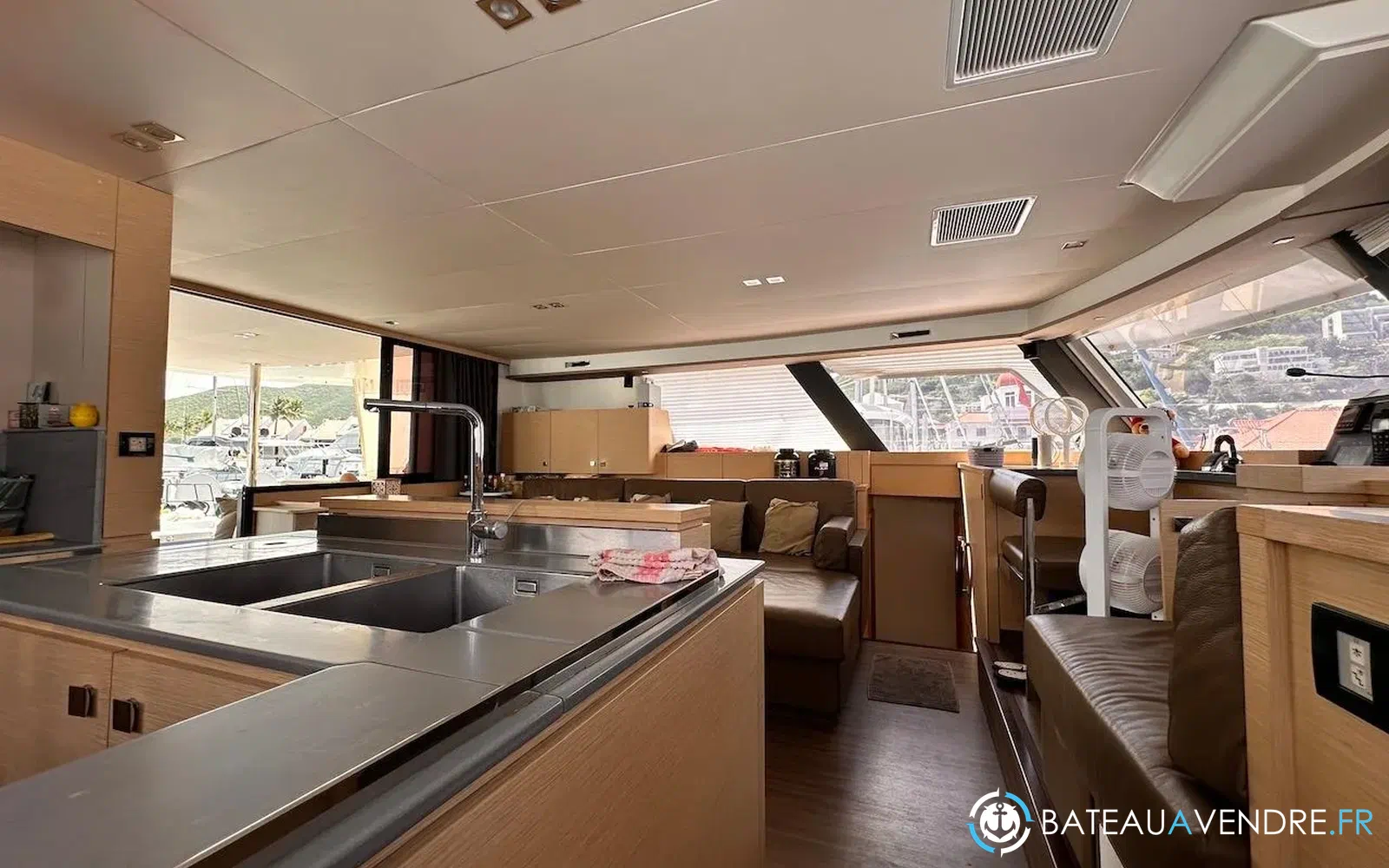 slider 137 Fountaine Pajot Ipanema 58