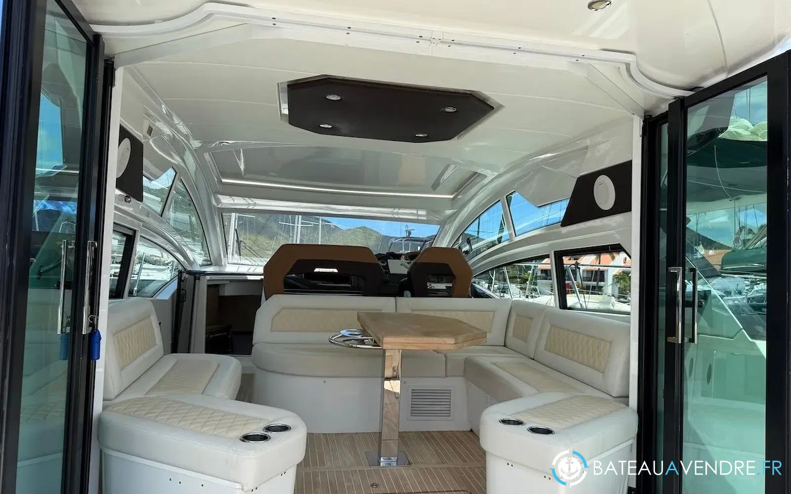 slider 32 Beneteau Gran Turismo 46
