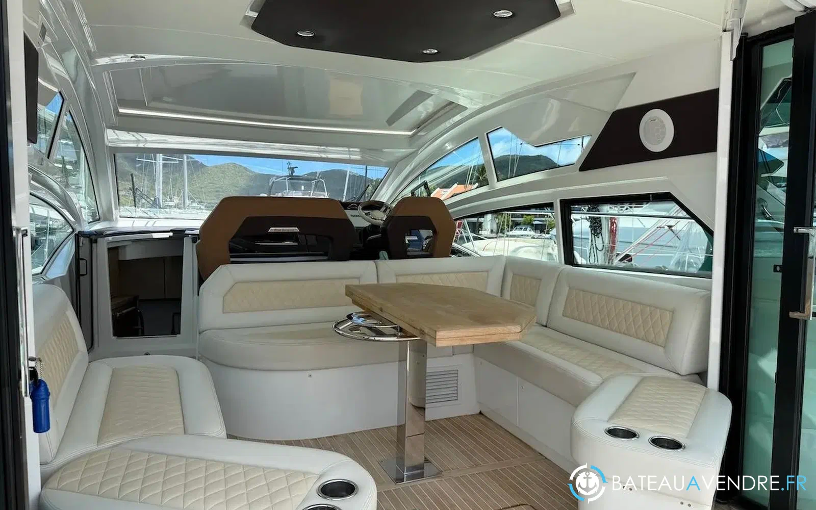 slider 33 Beneteau Gran Turismo 46
