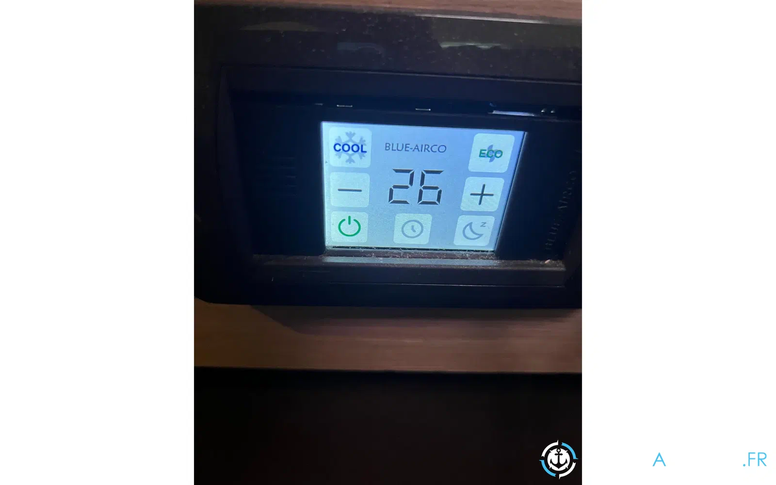 slider 24 Fountaine Pajot Astrea 42