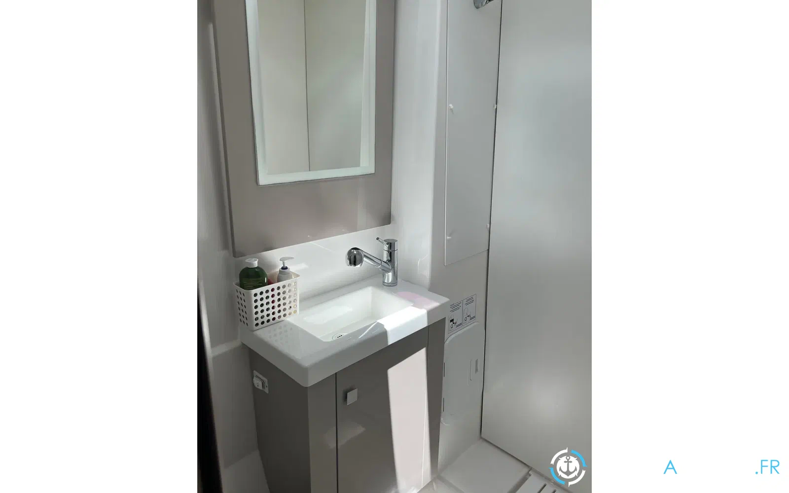slider 28 Fountaine Pajot Astrea 42