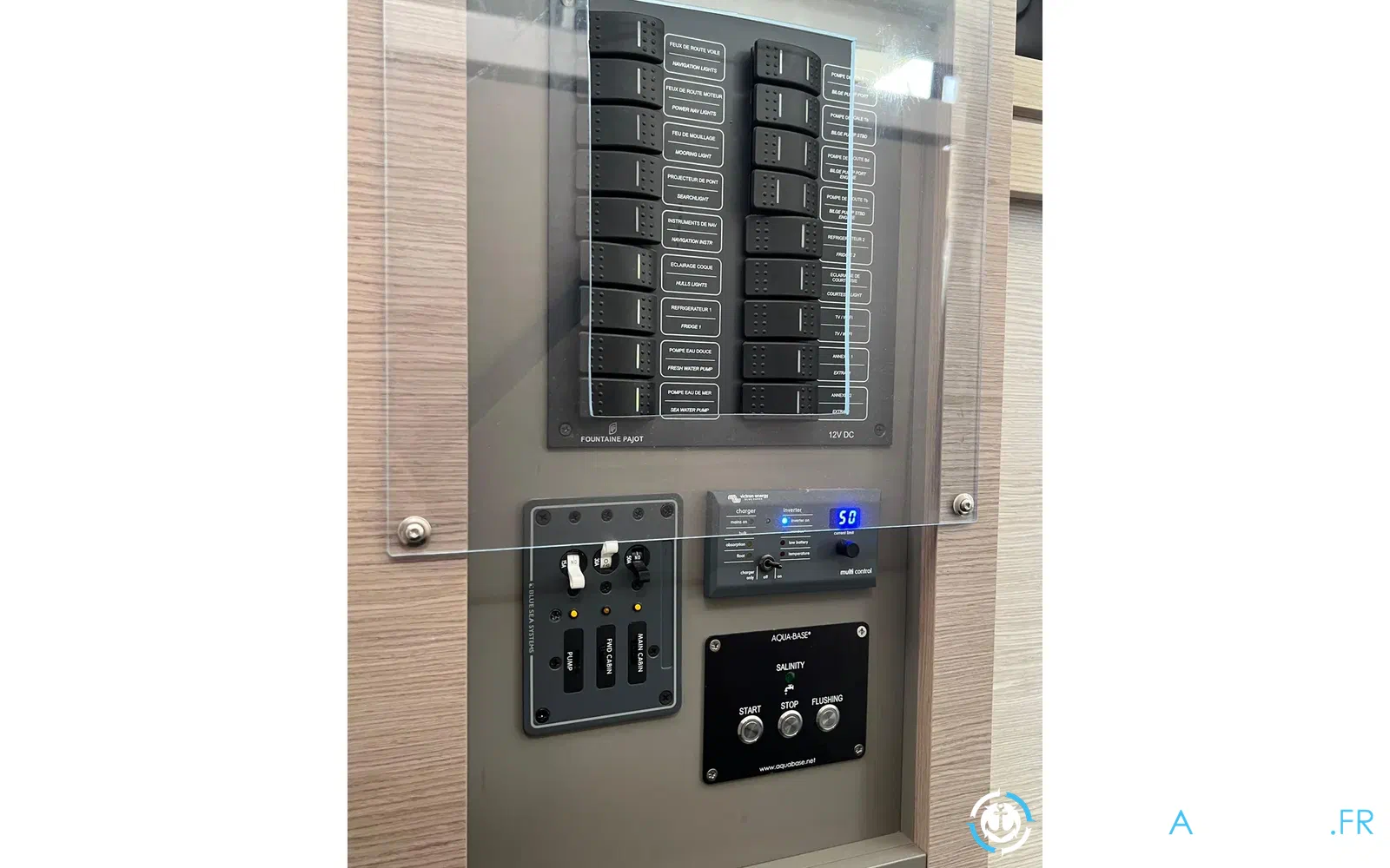 slider 29 Fountaine Pajot Astrea 42