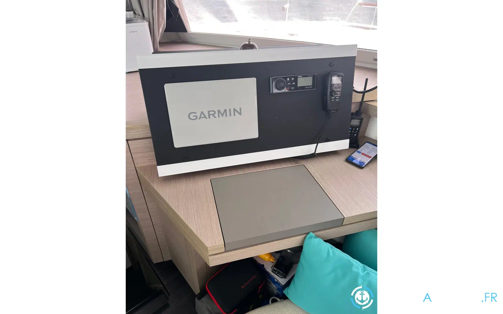 slider 34 Fountaine Pajot Astrea 42