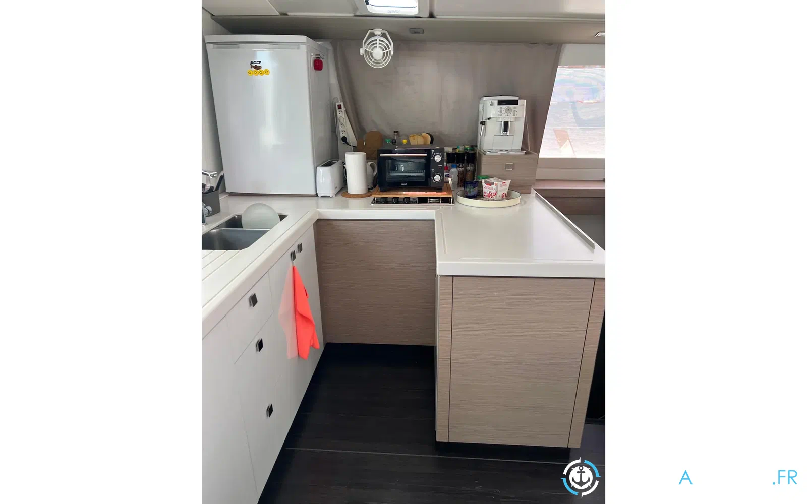 slider 37 Fountaine Pajot Astrea 42