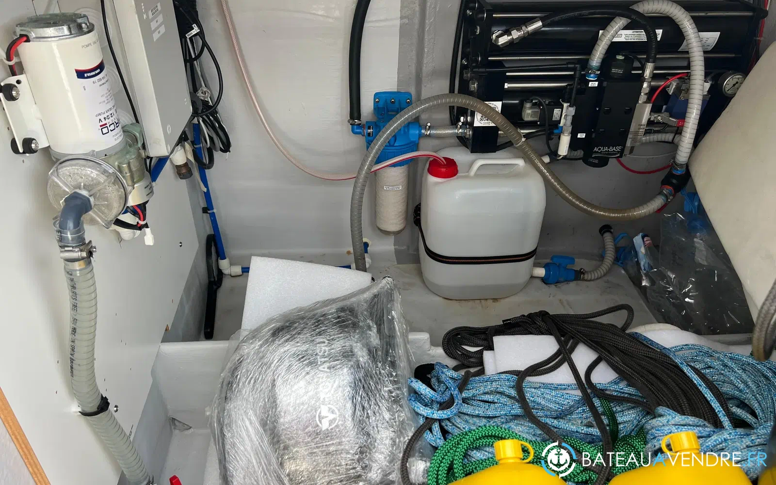 slider 46 Fountaine Pajot Astrea 42