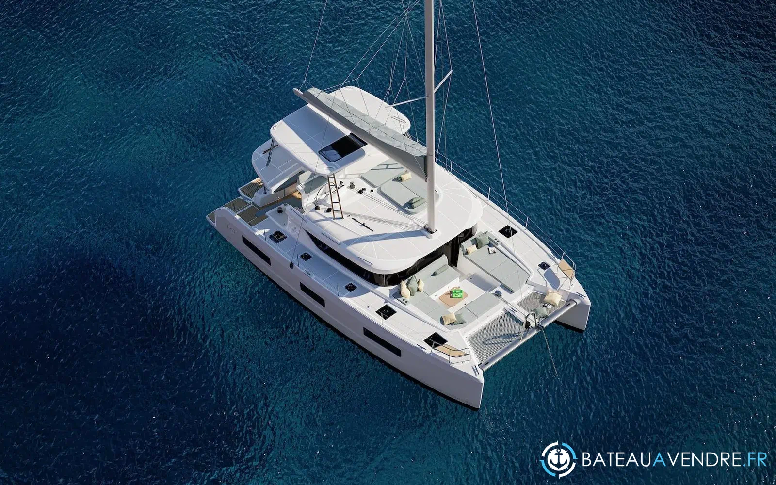 slider 3 Lagoon 47