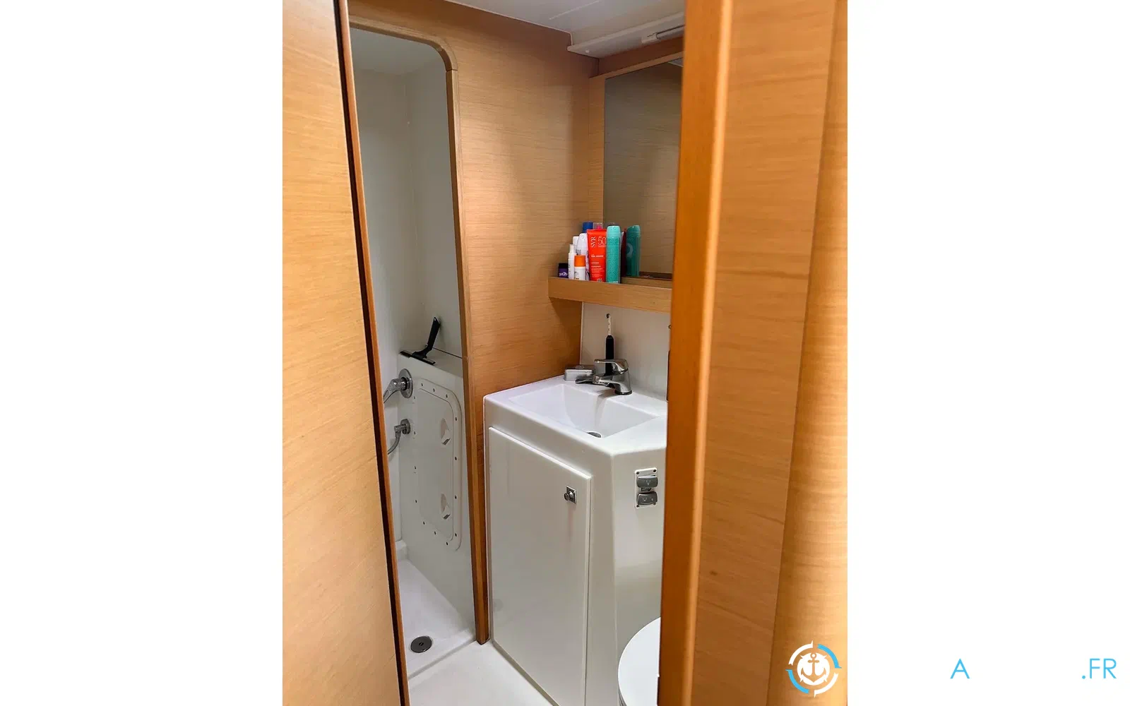 slider 139 Lagoon 42