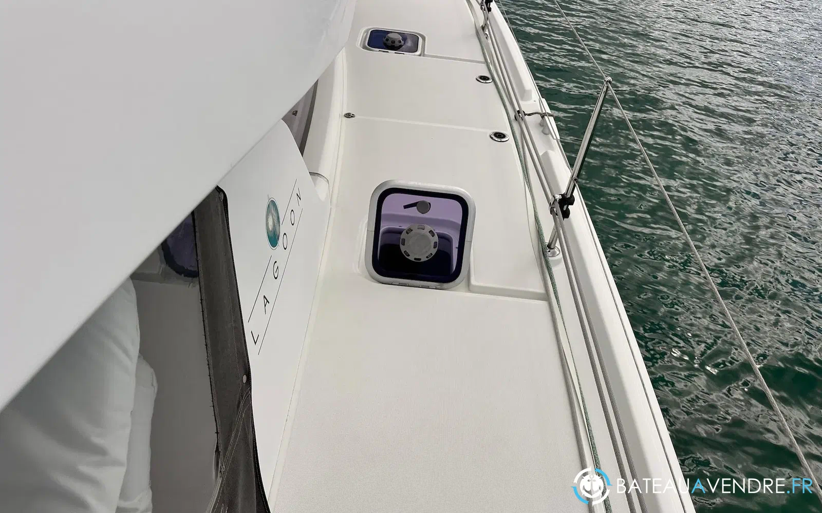 slider 16 Lagoon 42