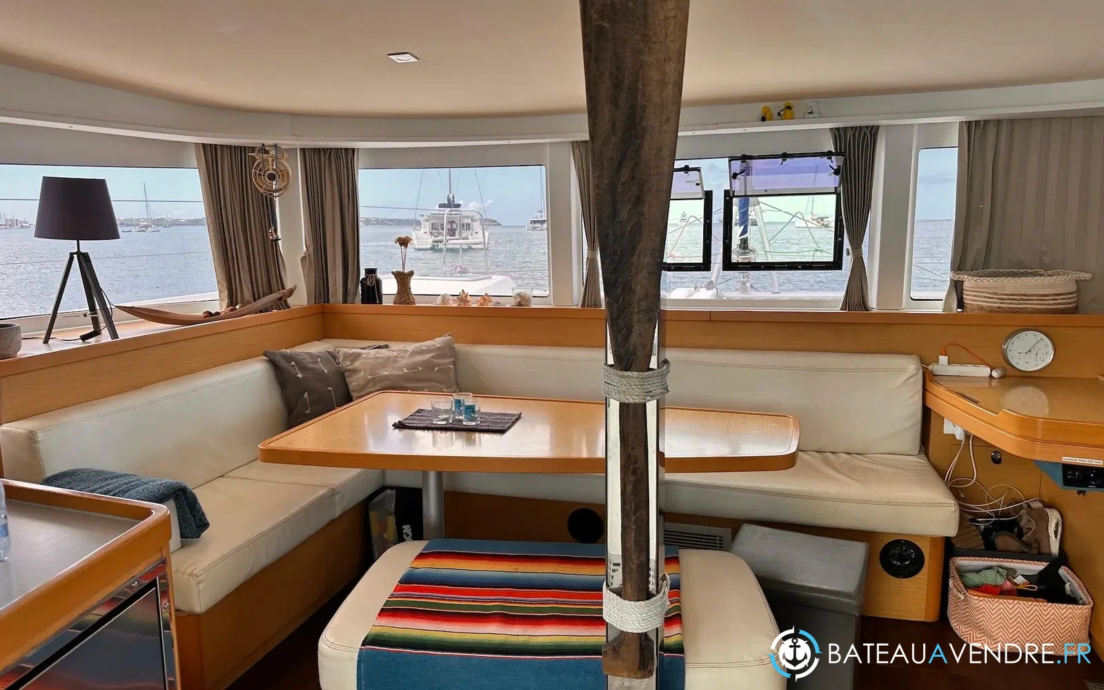 slider 74 Lagoon 42