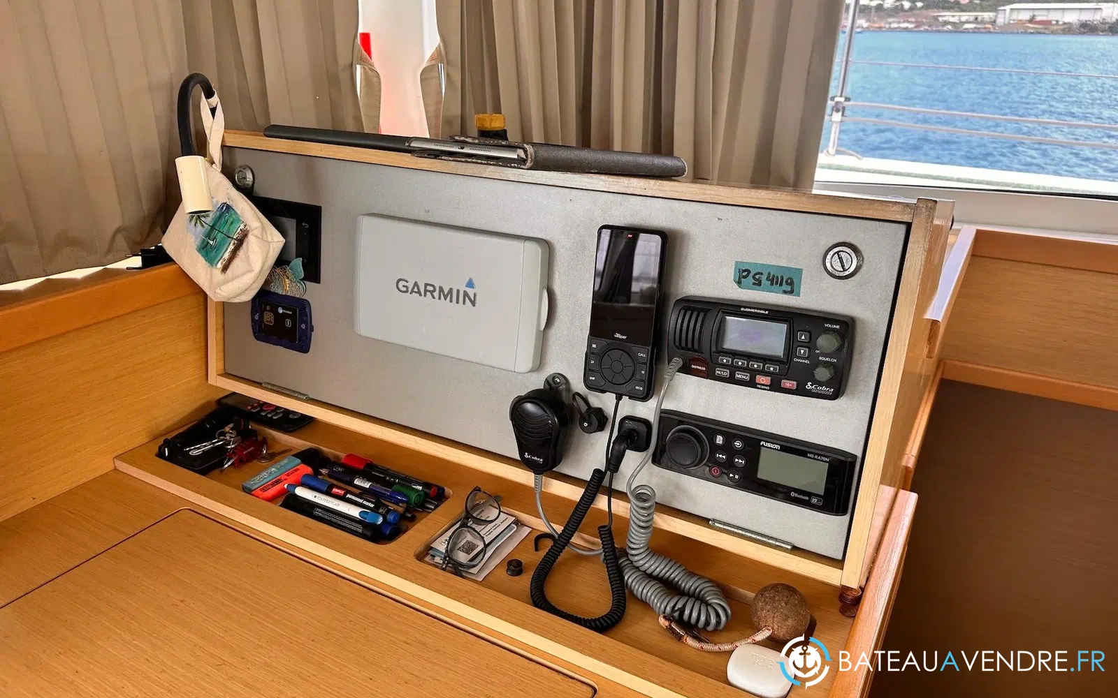 slider 83 Lagoon 42